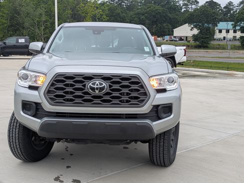 Certified 2023 Toyota Tacoma SR AWD/4WD image 8