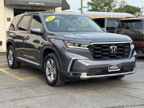 Used 2025 Honda Pilot EX-L image 14