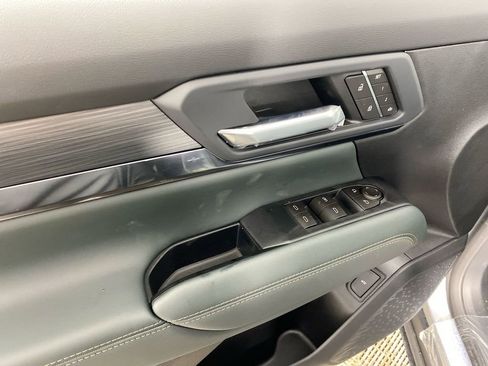 Used 2026 GMC Terrain AT4 w/ Convenience Package III AWD/4WD image 13