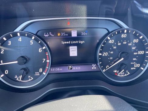Used 2023 Nissan Titan Platinum Reserve w/ Moonroof Package AWD/4WD image 18