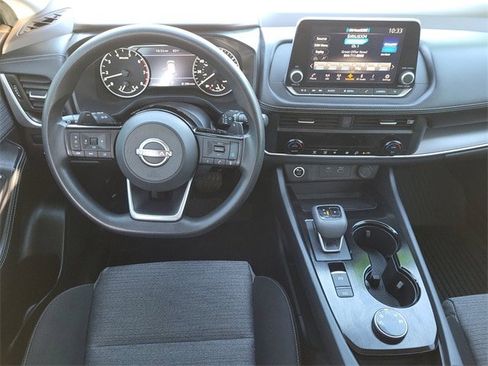 Used 2023 Nissan Rogue SV image 27