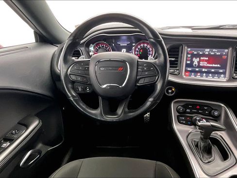 Used 2019 Dodge Challenger R/T Scat Pack RWD image 4