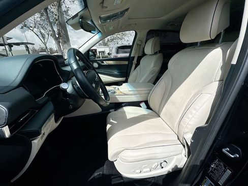 Used 2023 Genesis GV80 3.5T Advanced + image 23
