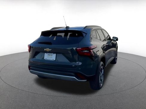 Used 2025 Chevrolet Trax LT image 13