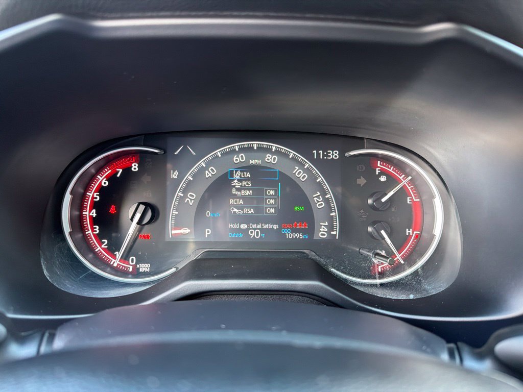 Used 2025 Toyota RAV4 XLE w/ Convenience Package AWD/4WD image 9