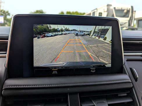 Used 2023 Chevrolet Tahoe Z71 image 23