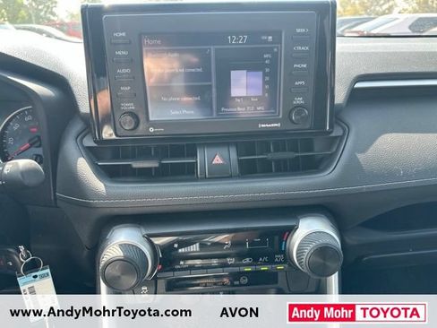 Used 2021 Toyota RAV4 LE FWD image 12