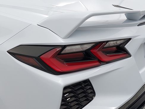 Used 2024 Chevrolet Corvette Stingray Coupe w/ Battery Protection Package image 32