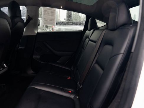 Used 2023 Tesla Model Y Long Range image 17