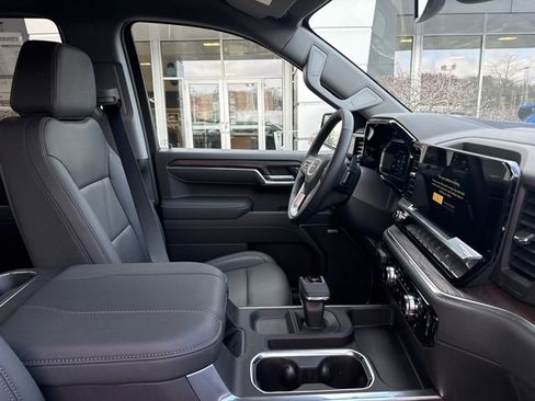 New 2026 GMC Sierra 1500 SLT w/ SLT Premium Package image 35