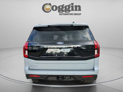 New 2025 Ford Expedition Active AWD/4WD image 4
