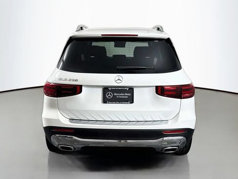 Used 2025 Mercedes-Benz GLB 250 image 6