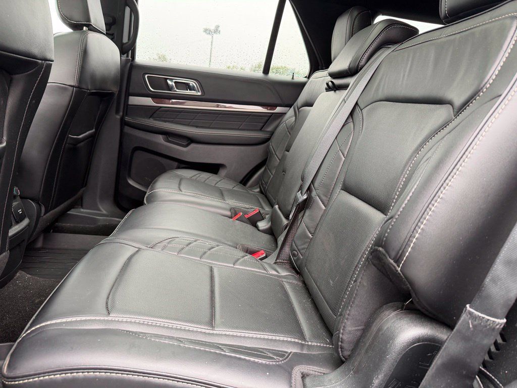 Certified 2019 Ford Explorer Platinum AWD/4WD image 14