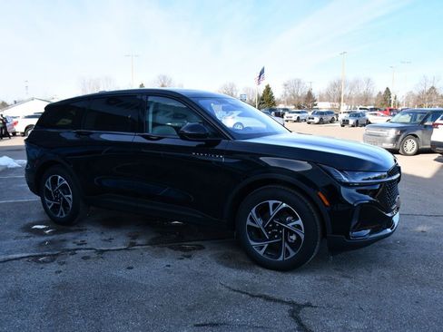 New 2026 Lincoln Nautilus Premier w/ Equipment Group 102A AWD/4WD image 8