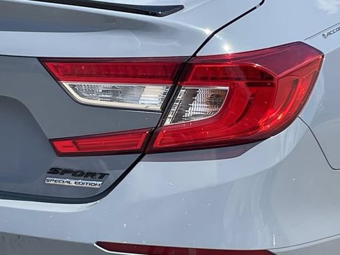 Used 2022 Honda Accord Sport Special Edition image 6
