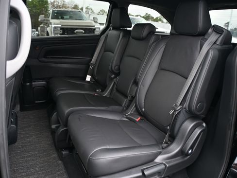 Used 2023 Honda Odyssey EX-L image 11