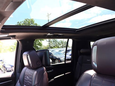 Used 2021 Cadillac Escalade ESV Sport Platinum w/ LPO, ONYX Package AWD/4WD image 43