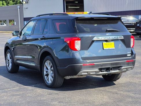 Used 2023 Ford Explorer XLT w/ Equipment Group 202A AWD/4WD image 6