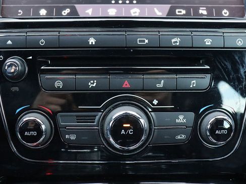 Used 2019 Jaguar XJ L Portfolio image 32