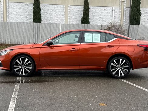 Certified 2022 Nissan Altima 2.5 SR image 7