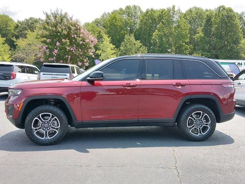 Used 2022 Jeep Grand Cherokee Trailhawk w/ ADV Protech Group II AWD/4WD image 7