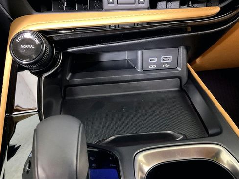 Used 2024 Lexus NX 350 AWD w/ Cold Area Package image 32