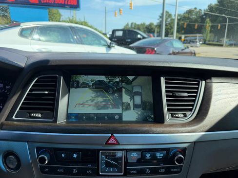 Used 2018 Genesis G80 3.8 w/ Option Group 03 AWD/4WD image 19