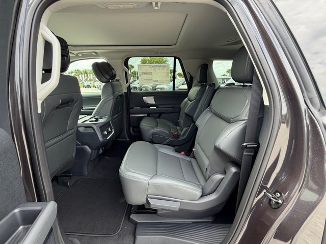 New 2027 Ford Expedition Max Active RWD image 15