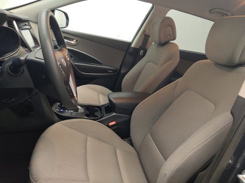 Used 2019 Hyundai Santa Fe XL SE FWD image 17