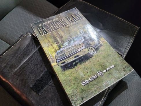 Used 2017 RAM 1500 ST w/ SXT Appearance Group image 41