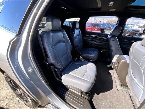 Used 2023 Buick Enclave Essence w/ Experience Buick Package image 15