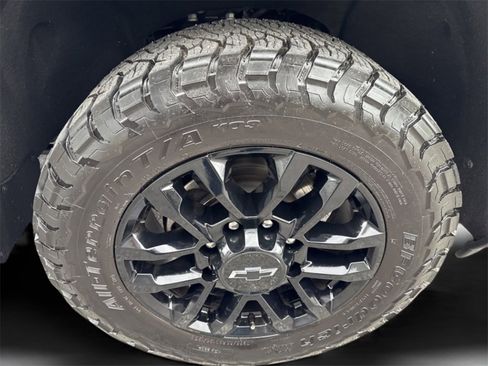 Used 2025 Chevrolet Silverado 2500 LTZ w/ Trail Boss Package image 34