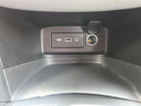 Used 2022 Chevrolet Equinox LS w/ LPO, Floor Liner Package image 28