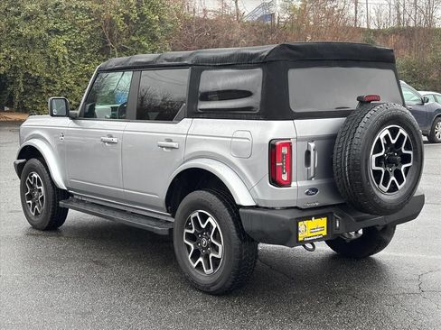 Used 2022 Ford Bronco Outer Banks image 23