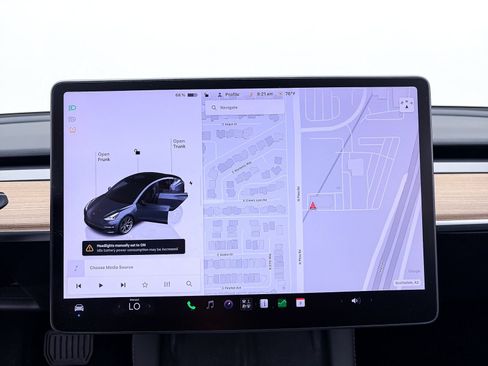 Used 2023 Tesla Model 3 Standard Range RWD image 4