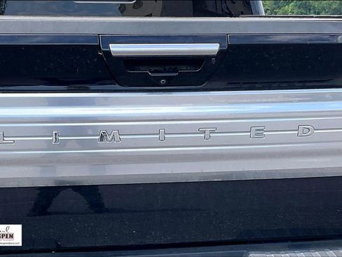 Used 2019 Ford F150 Limited w/ Trailer Tow Package image 8