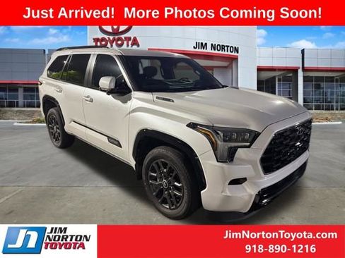 Used 2024 Toyota Sequoia Platinum image 1