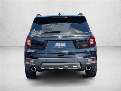 Certified 2023 Honda Passport TrailSport image 7