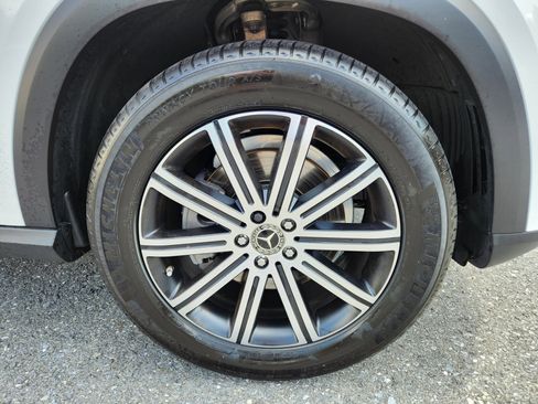 Used 2024 Mercedes-Benz GLE 350 4MATIC image 4