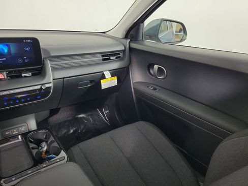 New 2026 Hyundai Ioniq 5 SE image 7