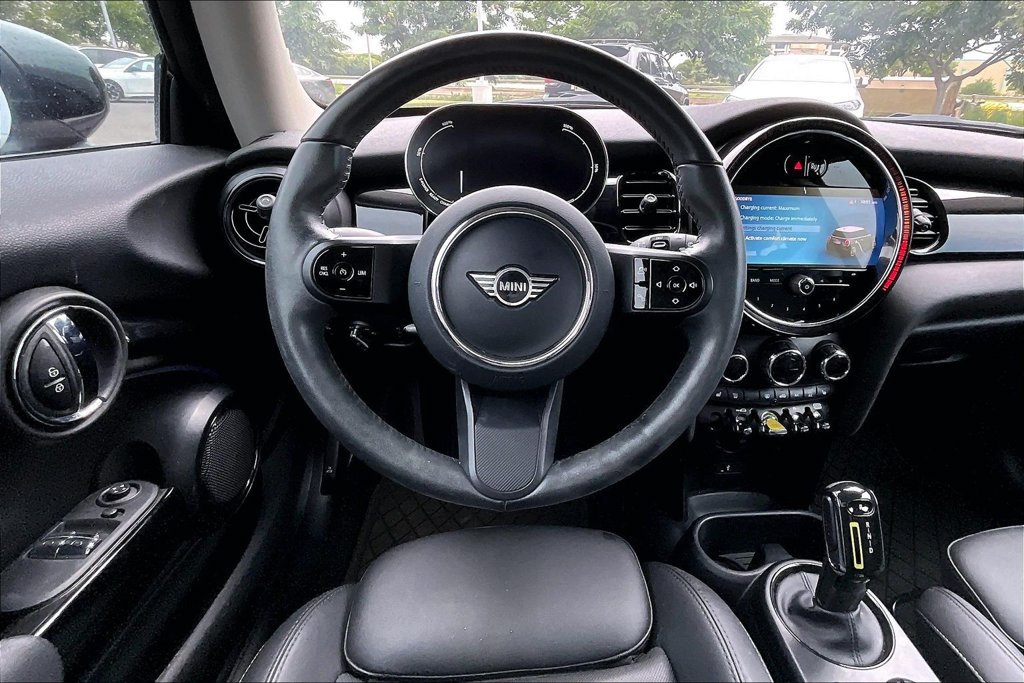 Used 2024 MINI Cooper SE FWD image 6