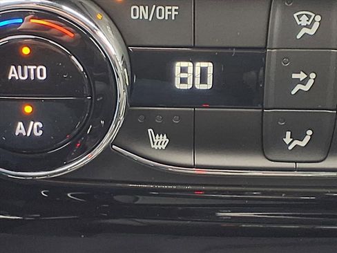 New 2026 Chevrolet Trax RS w/ Sunroof Package image 16