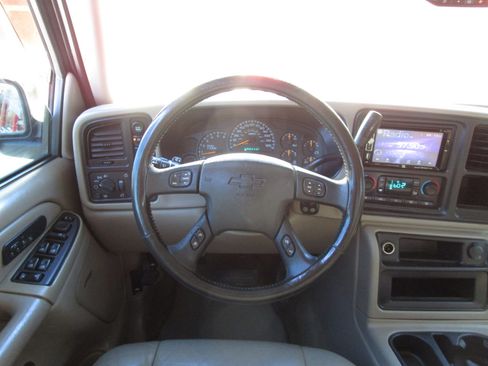 Used 2004 Chevrolet Silverado 1500 4x4 Crew Cab w/ Z71 Convenience Package 2 image 11