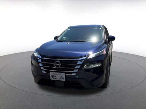 Used 2025 Nissan Rogue SV FWD image 7