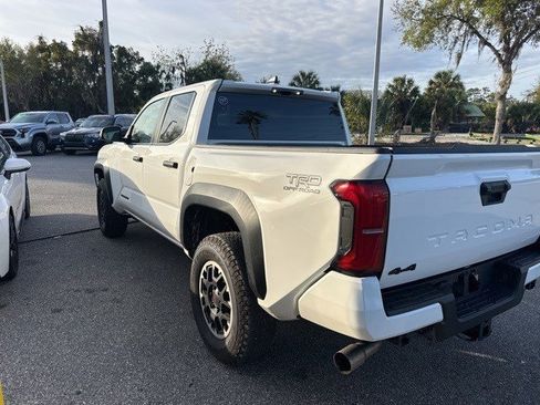 Certified 2024 Toyota Tacoma TRD Off-Road image 7