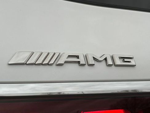 Used 2025 Mercedes-Benz GLS 63 AMG 4MATIC image 2