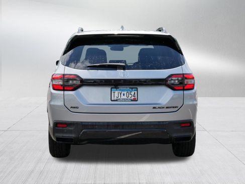 Certified 2026 Honda Pilot Black Edition image 6