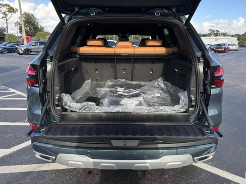 New 2026 BMW X5 xDrive40i w/ Executive Package image 11