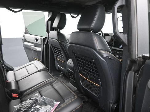 Used 2022 Ford Bronco Badlands AWD/4WD image 14
