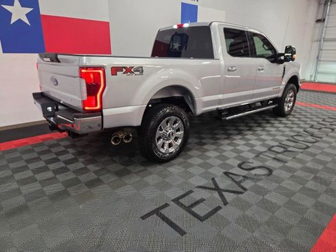 Used 2019 Ford F250 Lariat w/ Lariat Ultimate Package image 25